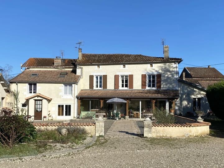 5 bedrooms house for sale in  France