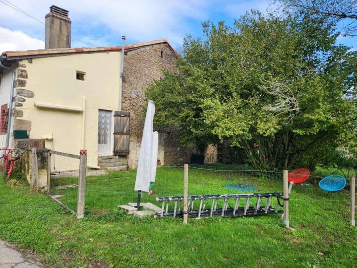 1 bedroom house for sale in BRILLAC, France - Image 2