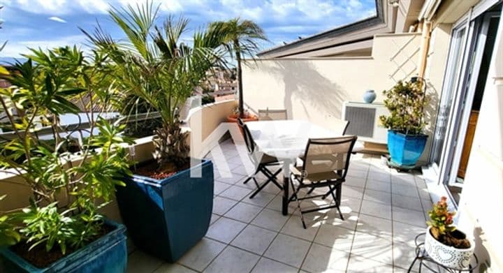 2 bedrooms apartment for sale in Frejus, France - Image 2