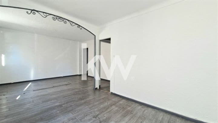 1 bedroom apartment for sale in Saint-Raphael, France - Image 2