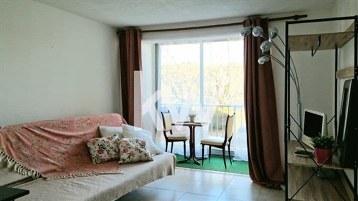 Apartment for sale in Frejus, France - Image 12