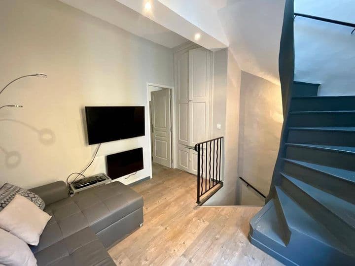 2 bedrooms house for sale in  France - Image 6