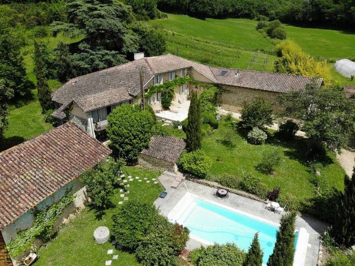 4 bedrooms house for sale in  France