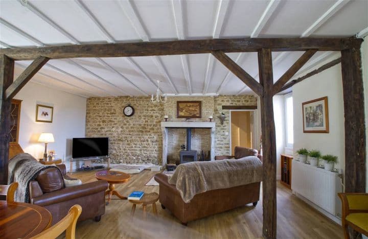 2 bedrooms house for sale in  France - Image 9