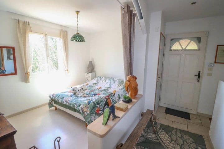 2 bedrooms house for sale in  France - Image 10