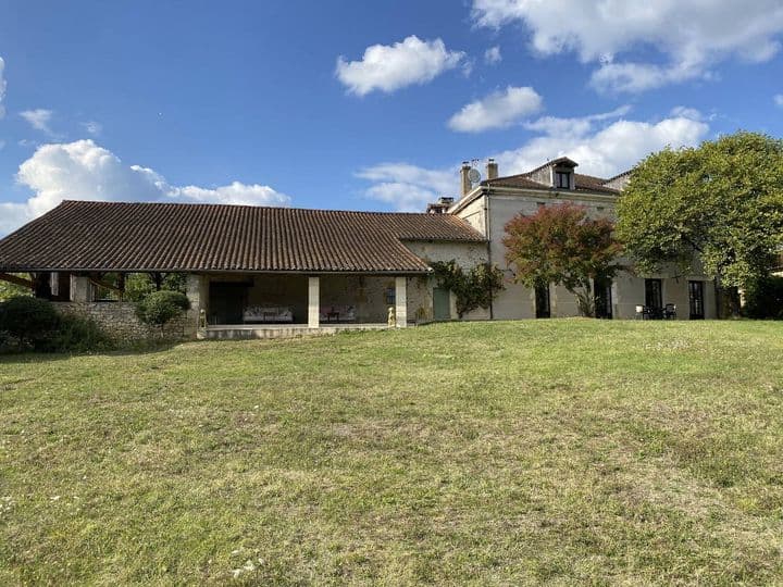 7 bedrooms house for sale in BRANTOME, France