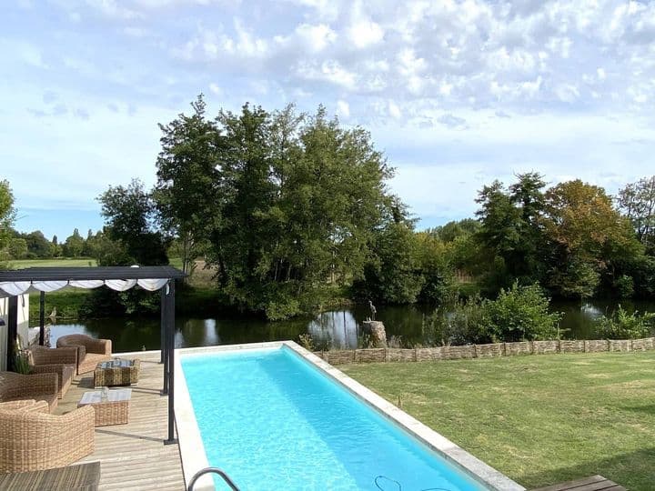 5 bedrooms house for sale in AUBETERRE SUR DRONNE, France - Image 2