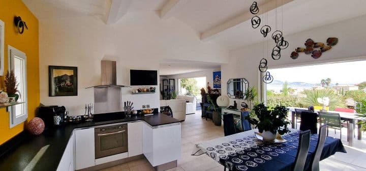 4 bedrooms house for sale in  France - Image 9