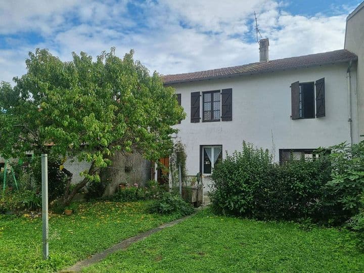 5 bedrooms house for sale in  France