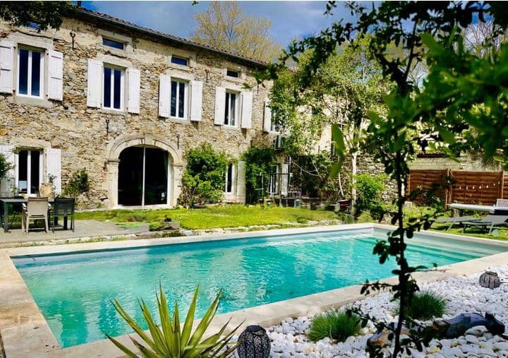 5 bedrooms house for sale in  France