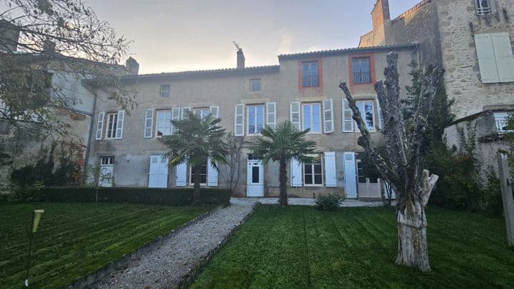 6 bedrooms house for sale in le dorat, France