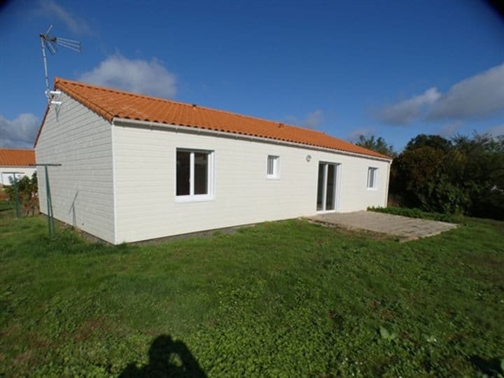 3 bedrooms house for sale in Sainte-Hermine, France - Image 8