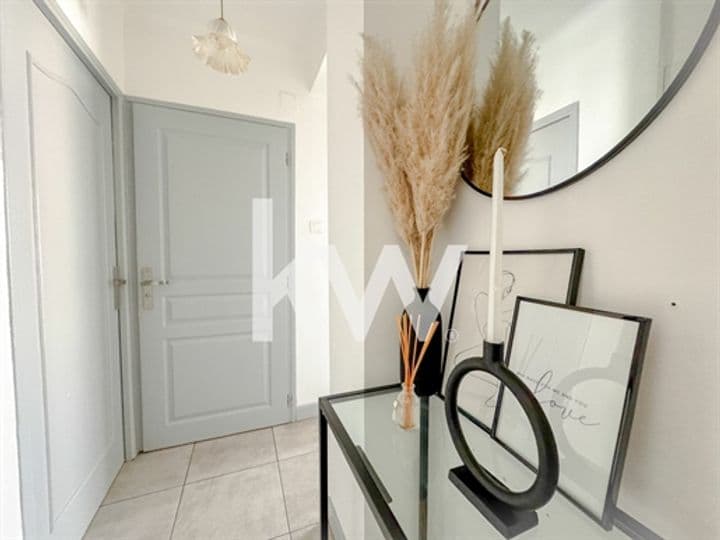 2 bedrooms apartment for sale in Nimes, France - Image 2