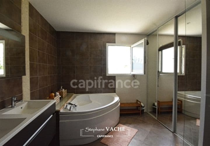 4 bedrooms house for sale in Sainte-Foy-Saint-Sulpice, France - Image 6