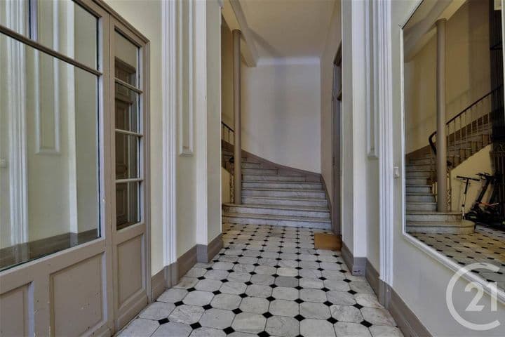 1 bedroom house for sale in  France - Image 10