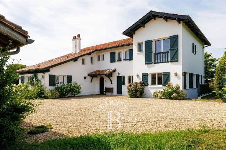 5 bedrooms house for sale in  France - Image 7