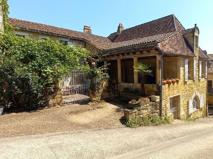 6 bedrooms house for sale in  France