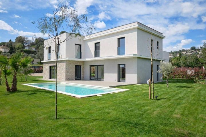 4 bedrooms house for sale in  France