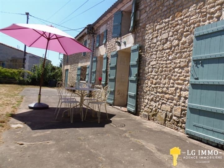 3 bedrooms other for sale in Gemozac, France