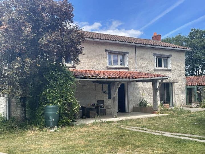 4 bedrooms house for sale in brioux sur boutonne, France - Image 4