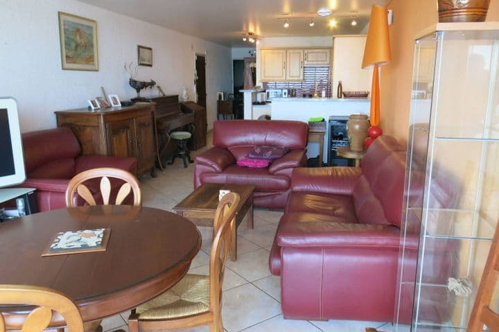 2 bedrooms house for sale in le grau du roi, France - Image 2