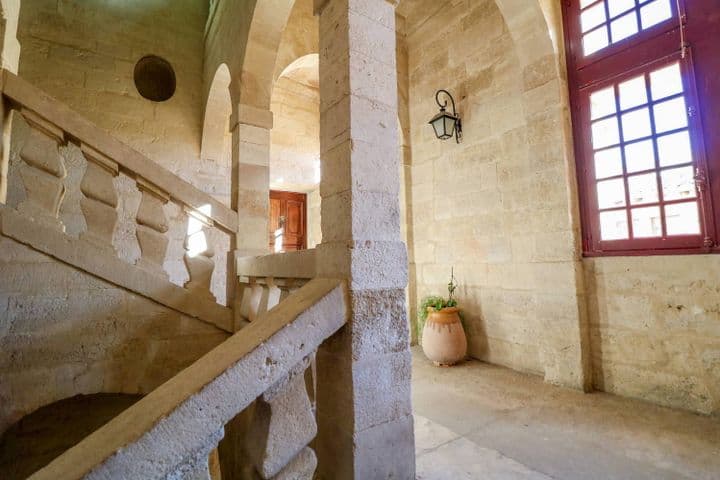 3 bedrooms house for sale in Uzes, France - Image 2