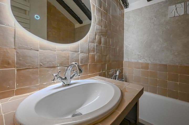 1 bedroom house for sale in  France - Image 10