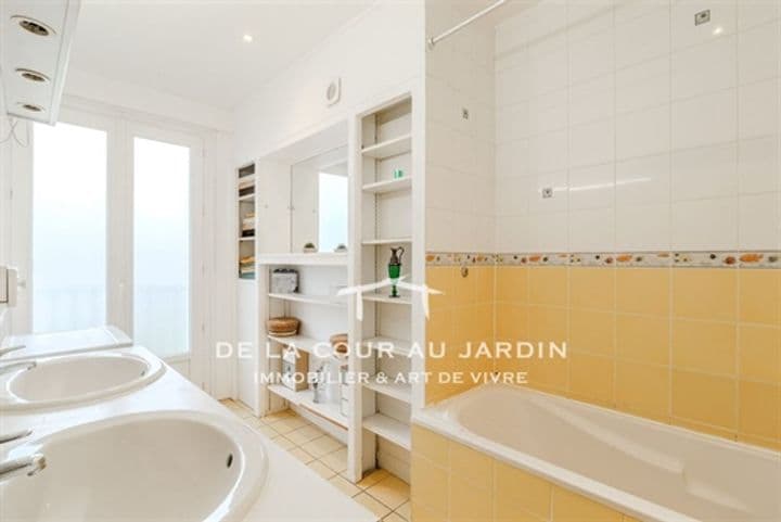 3 bedrooms apartment for sale in La Rochelle, France - Image 9