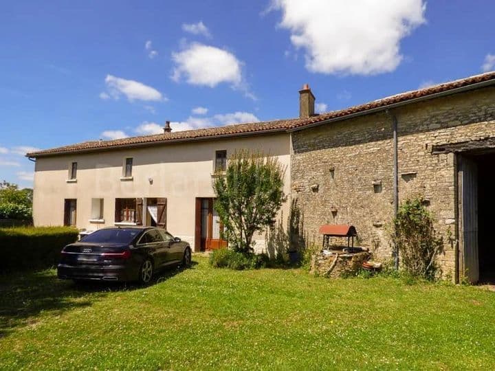 4 bedrooms house for sale in Sauze Vaussais, France