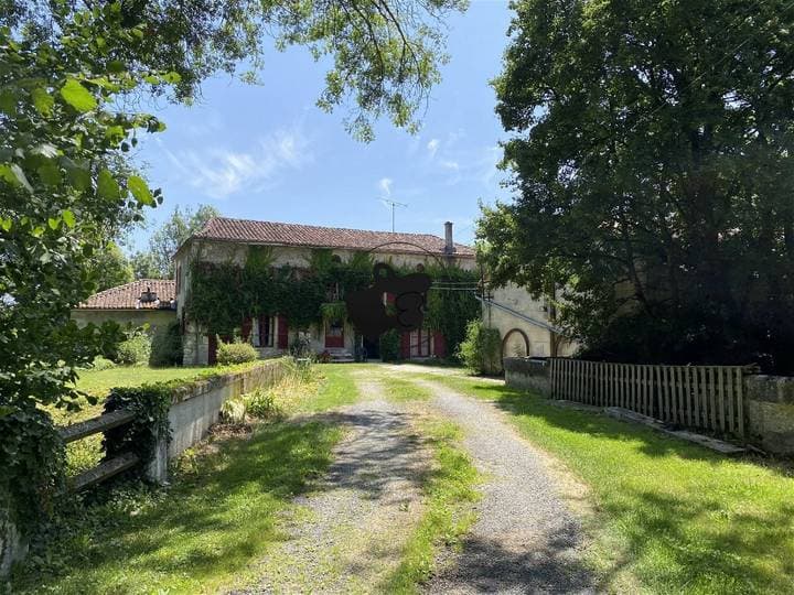 5 bedrooms house for sale in Charente (16), France - Image 2