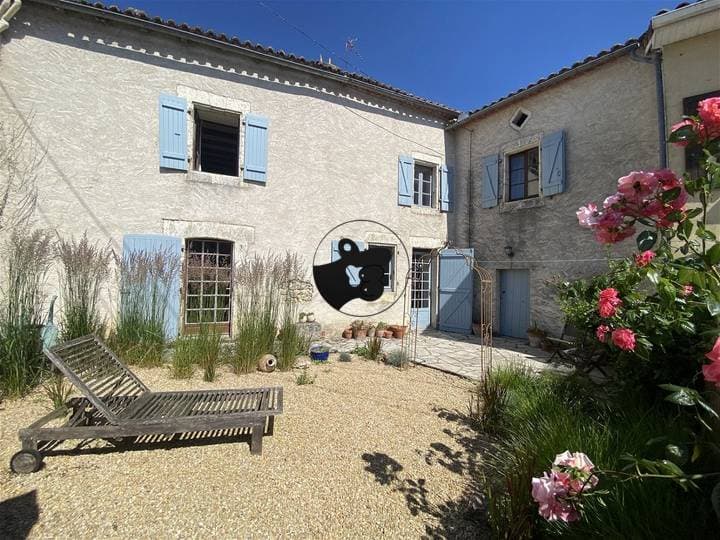 3 bedrooms house for sale in Charente (16), France - Image 2