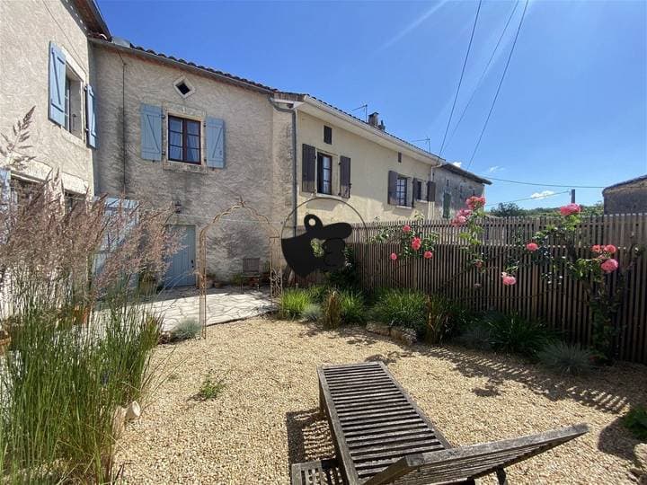 3 bedrooms house for sale in Charente (16), France - Image 3