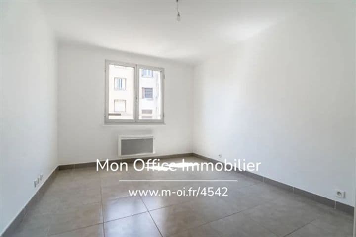 2 bedrooms apartment for sale in Marseille 5eme, France