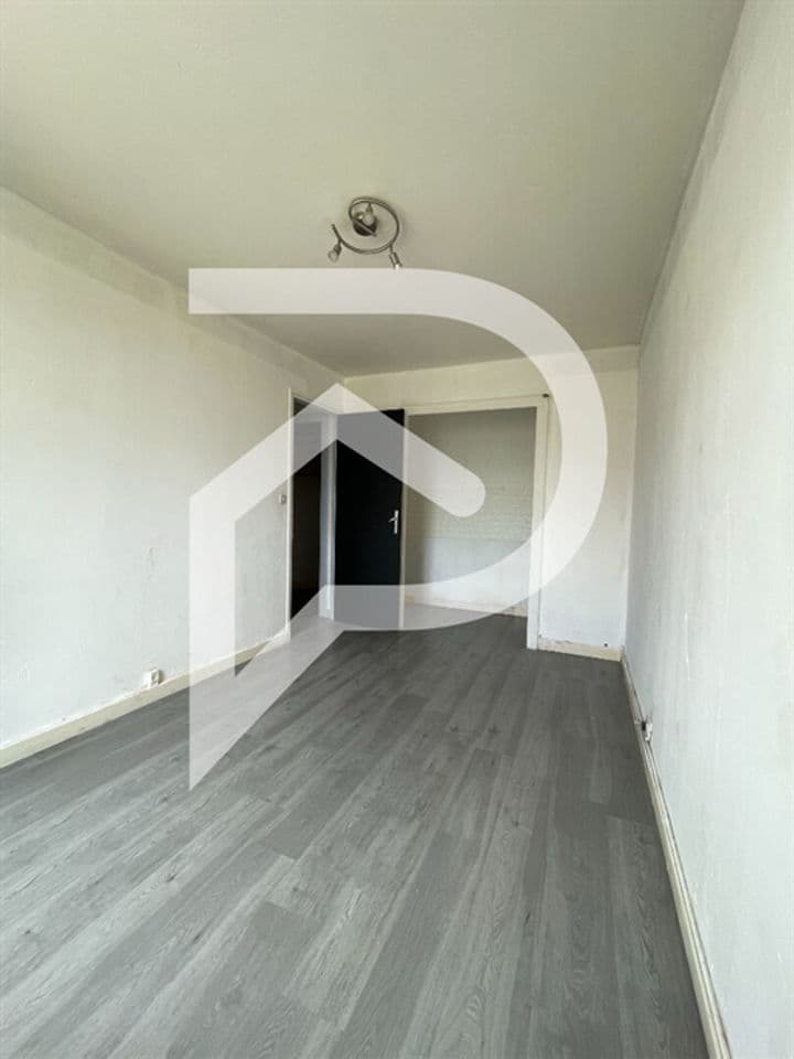 3 bedrooms apartment for sale in Roanne, France - Image 3