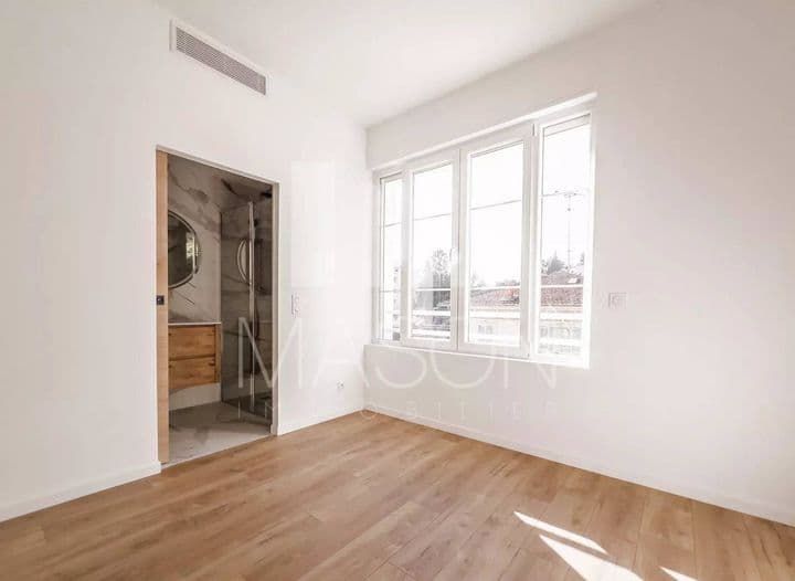 1 bedroom house for sale in  France - Image 2