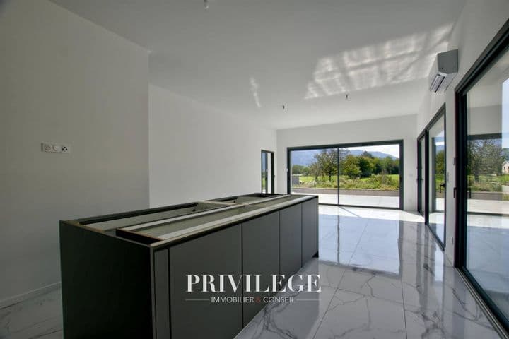 3 bedrooms house for sale in  France - Image 10