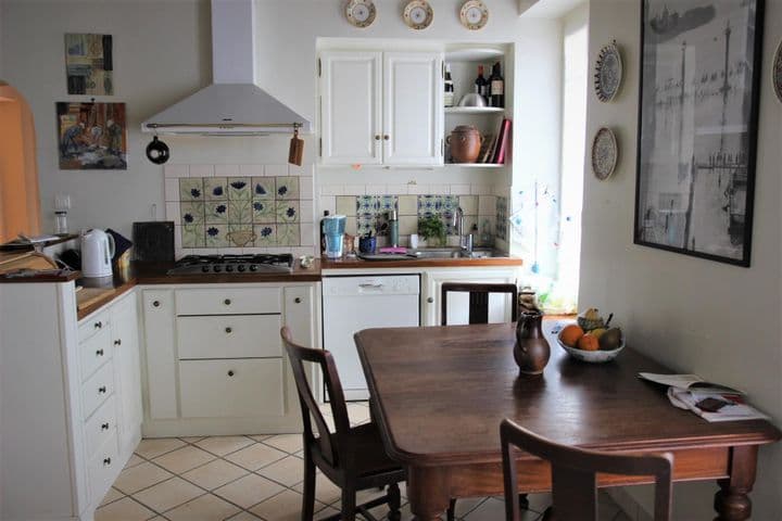 4 bedrooms other for sale in Saint-Amand-en-Puisaye, France - Image 3