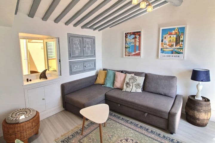 1 bedroom house for sale in  France - Image 3