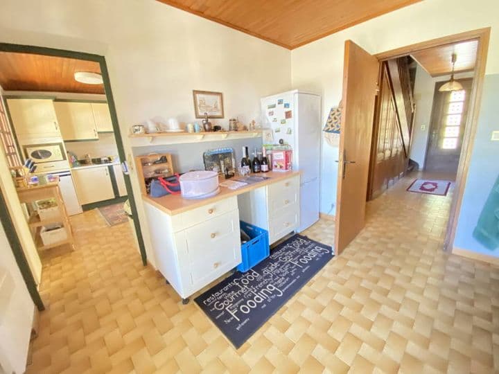 5 bedrooms house for sale in  France - Image 6