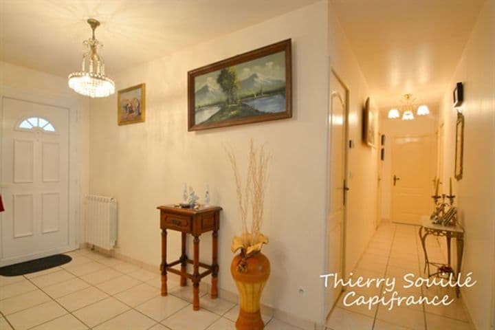 3 bedrooms house for sale in Saint-Seurin-sur-lIsle, France - Image 4