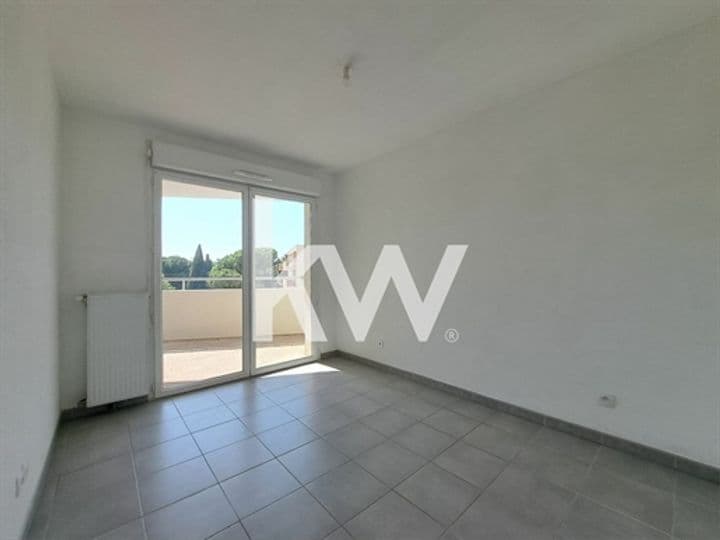 2 bedrooms apartment for sale in Nimes, France - Image 2