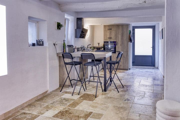 1 bedroom other for sale in Roussillon, France