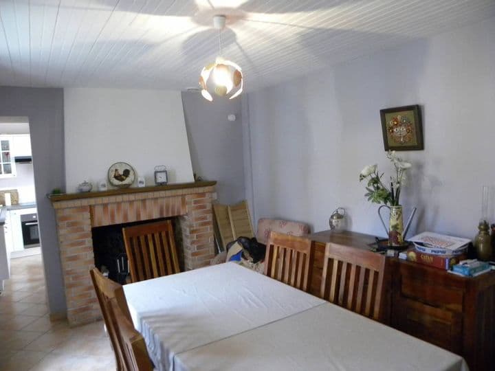 2 bedrooms house for sale in  France - Image 4