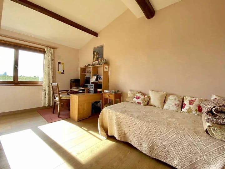 5 bedrooms house for sale in  France - Image 11