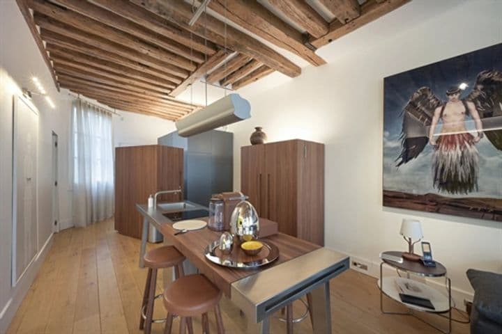 2 bedrooms apartment for sale in Paris 8eme, France - Image 2