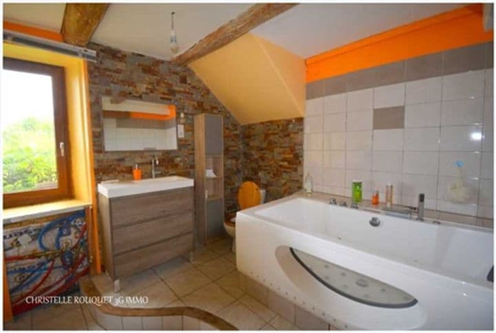 House for sale in Saint-Sauves-dAuvergne, France - Image 9