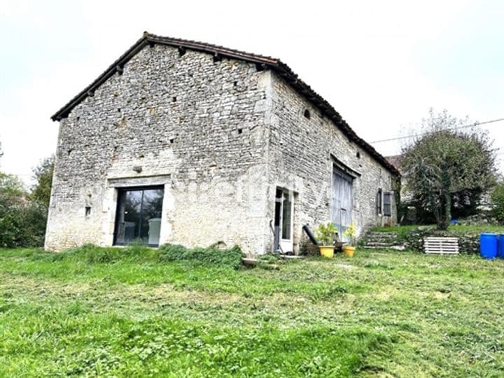 1 bedroom house for sale in Saint-Sulpice-de-Ruffec, France - Image 9