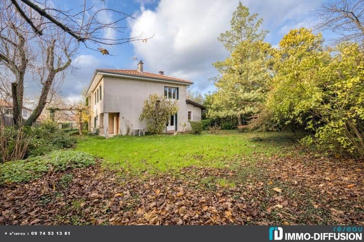 4 bedrooms house for sale in SAINT LAURENT DE MURE, France