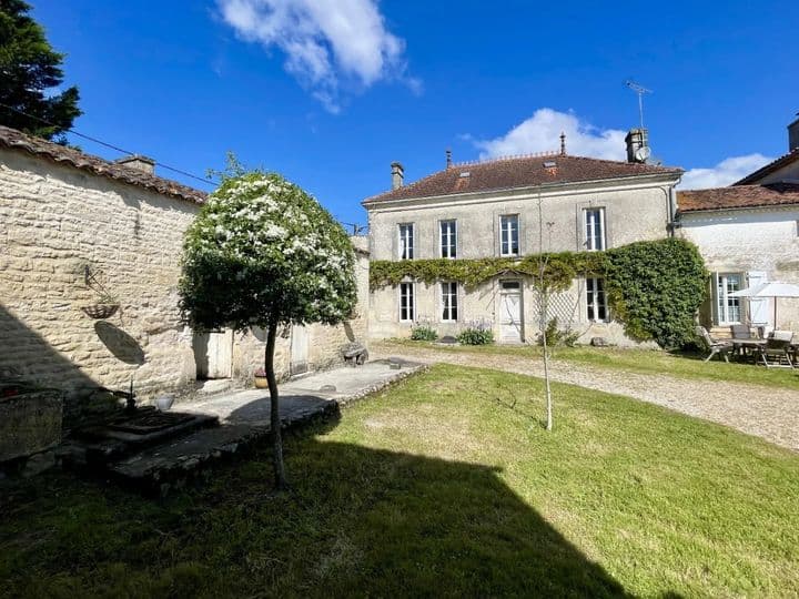 8 bedrooms house for sale in SAINT PIERRE DE JUILLERS, France - Image 4