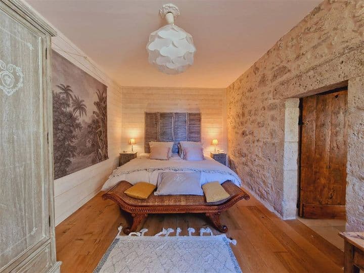 3 bedrooms house for sale in  France - Image 9